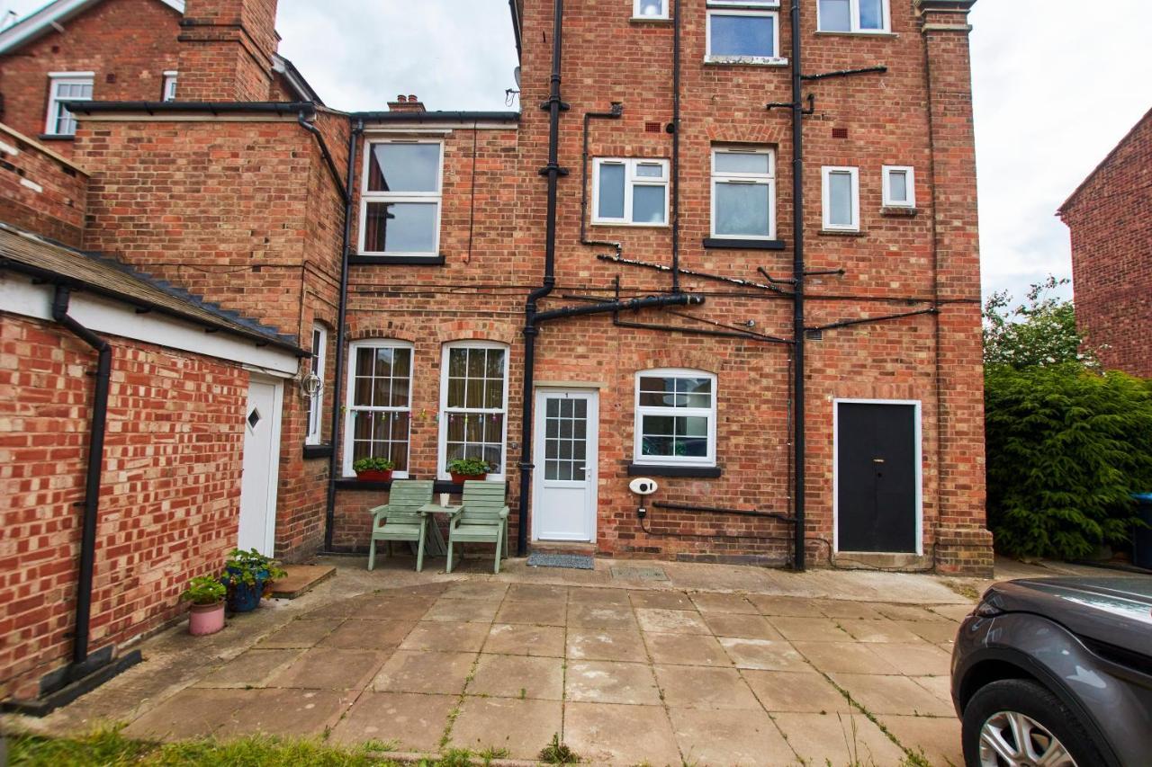 Fantastic Central Stratford Two Bedroom Apartment By Purestay Short Lets & Serviced Accommodation With Parking 外观 照片